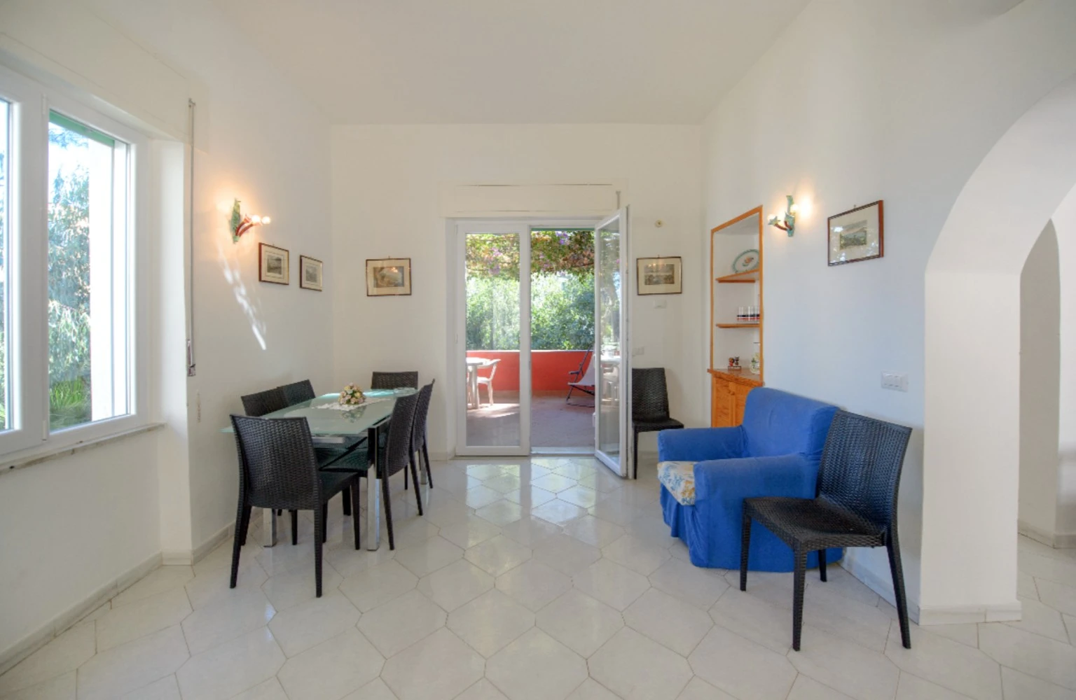 Elegante Appartamento In Villa-1