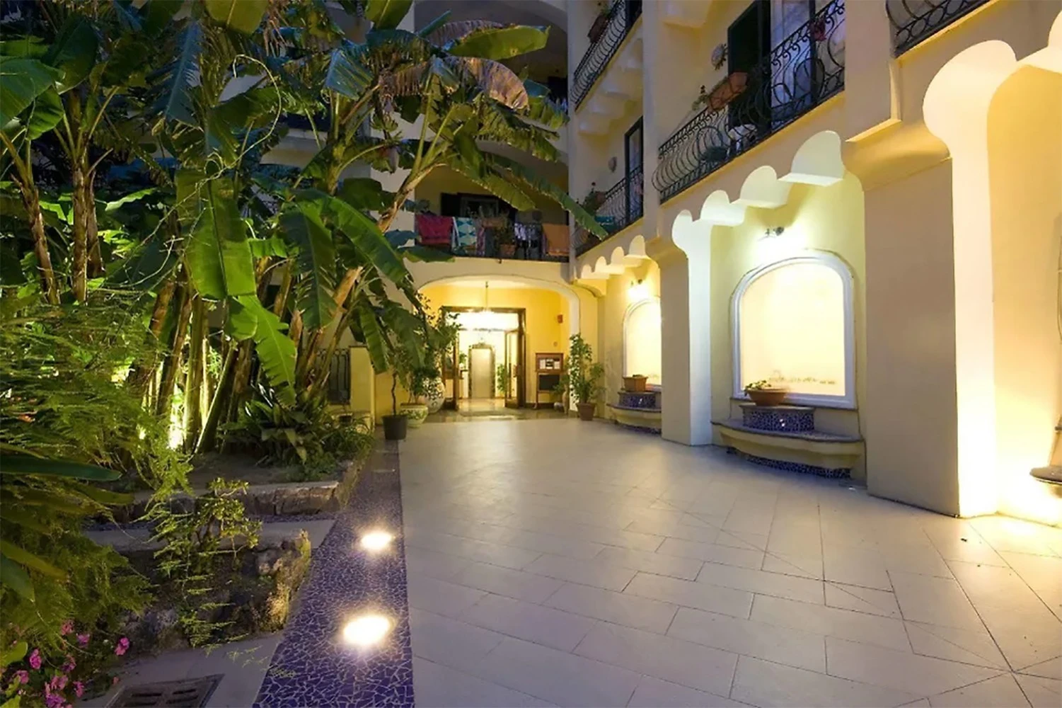 Hotel Isolaverde-1 