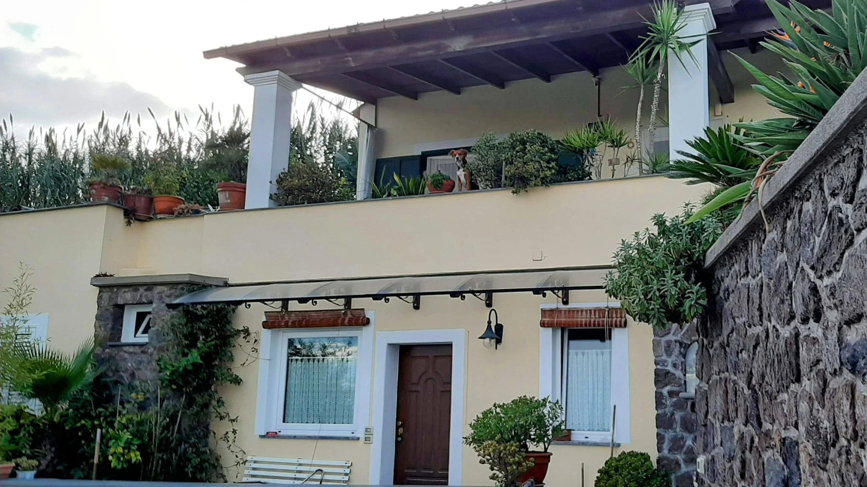 Cartaromana House-2