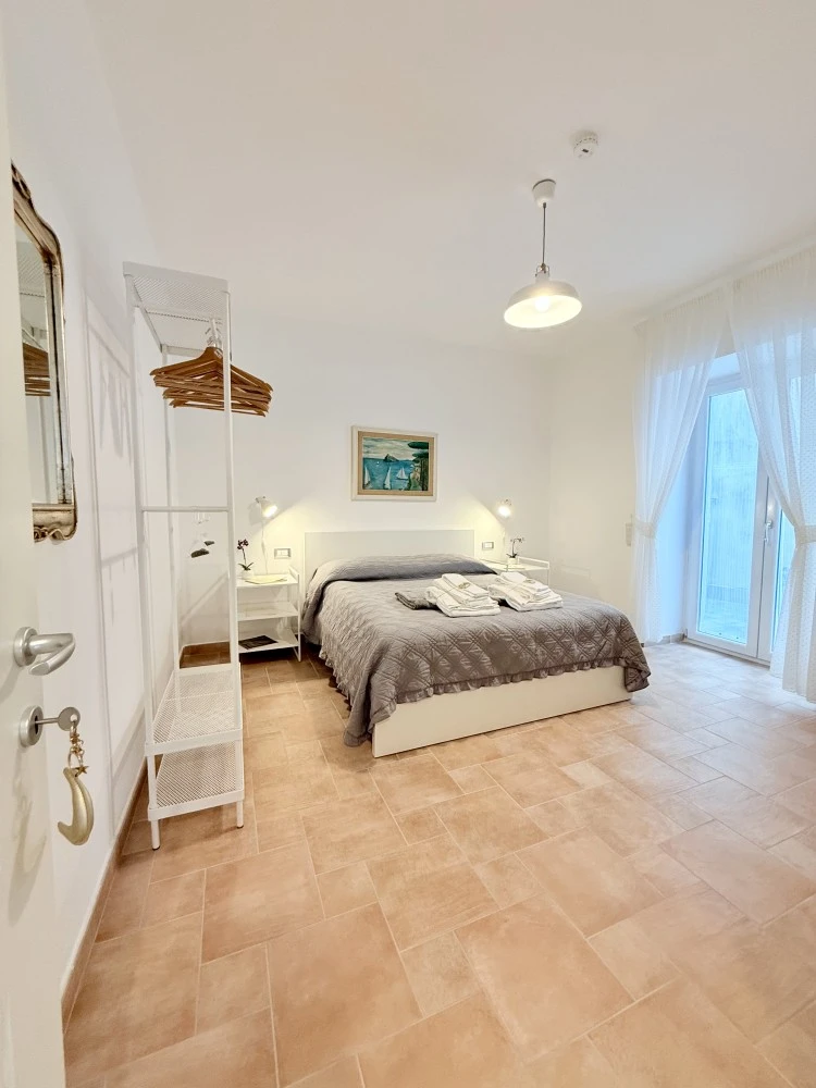 Barone's Bed & Books-5