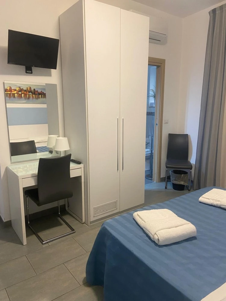 Maniel Beach Hotel-2