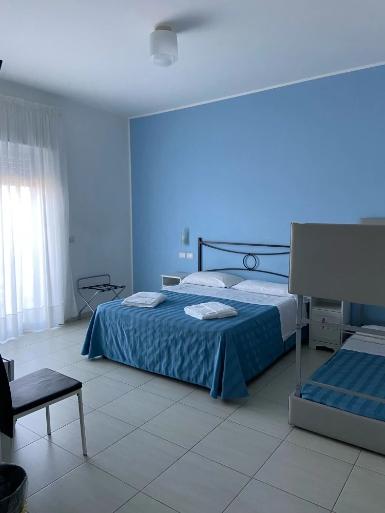 Maniel Beach Hotel-5