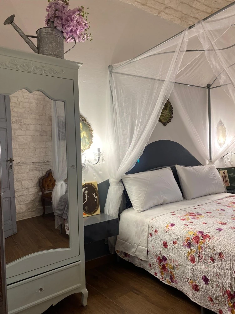 Operà B&b-4