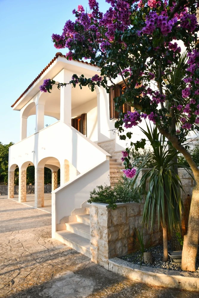 Villa Cinque Pini-1