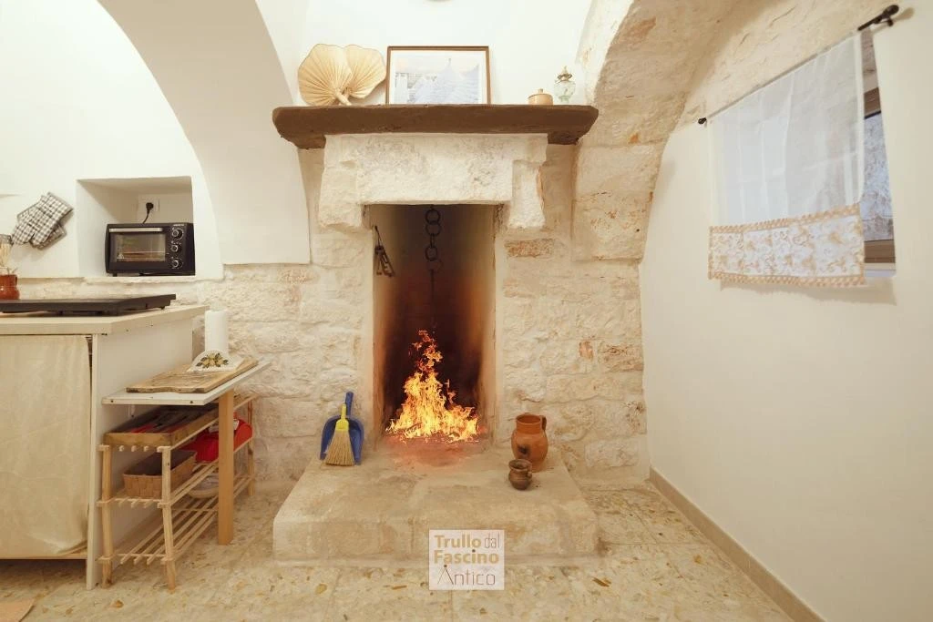 Trullo Dal Fascino Antico-5
