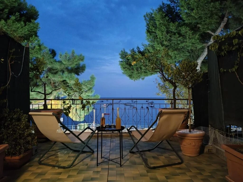 Sea, Sun And Sight Ferrajoli Accommodation-1