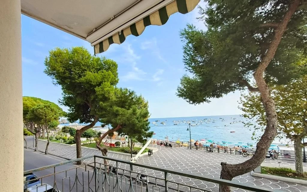 Sea, Sun And Sight Ferrajoli Accommodation-5