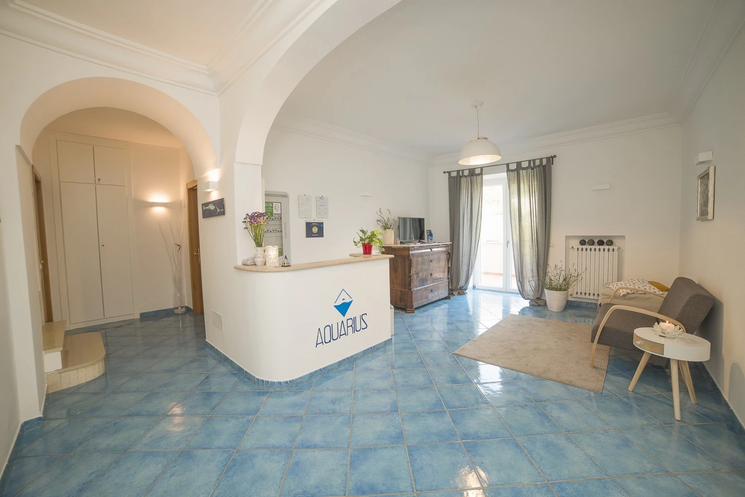 Aquarius B&b-3