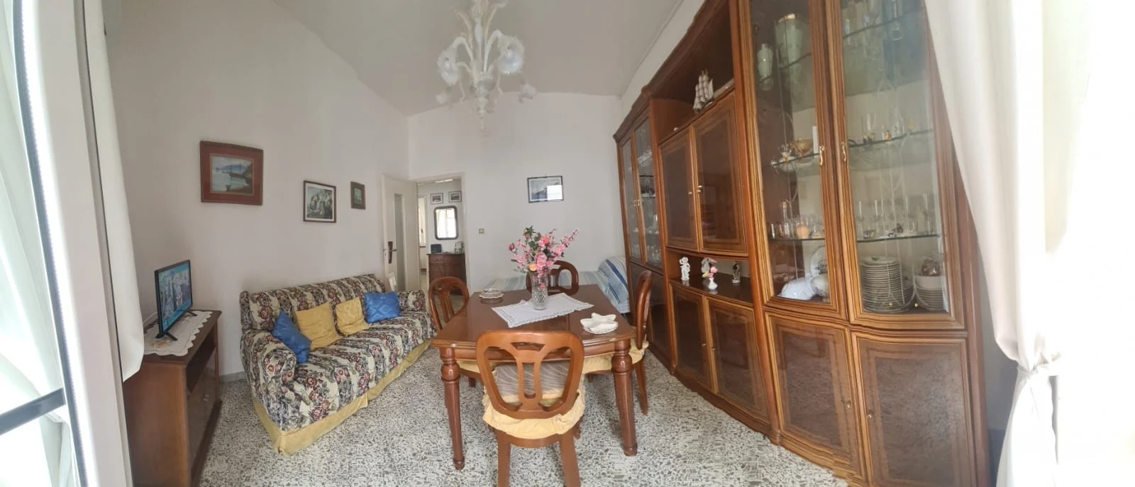 Alegaia House-3
