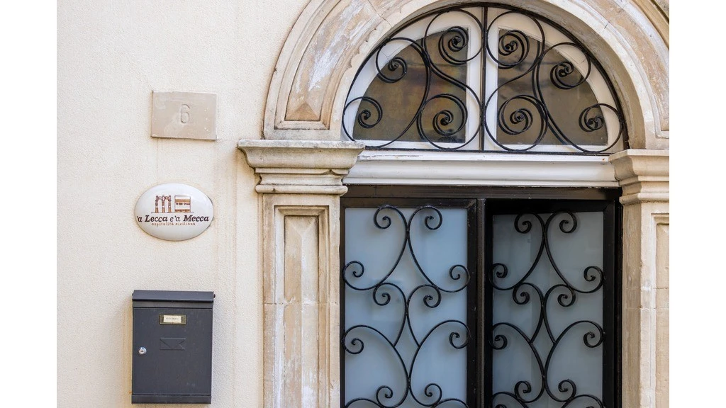 'a Lecca E 'a Mecca - Ospitalità Siciliana-2