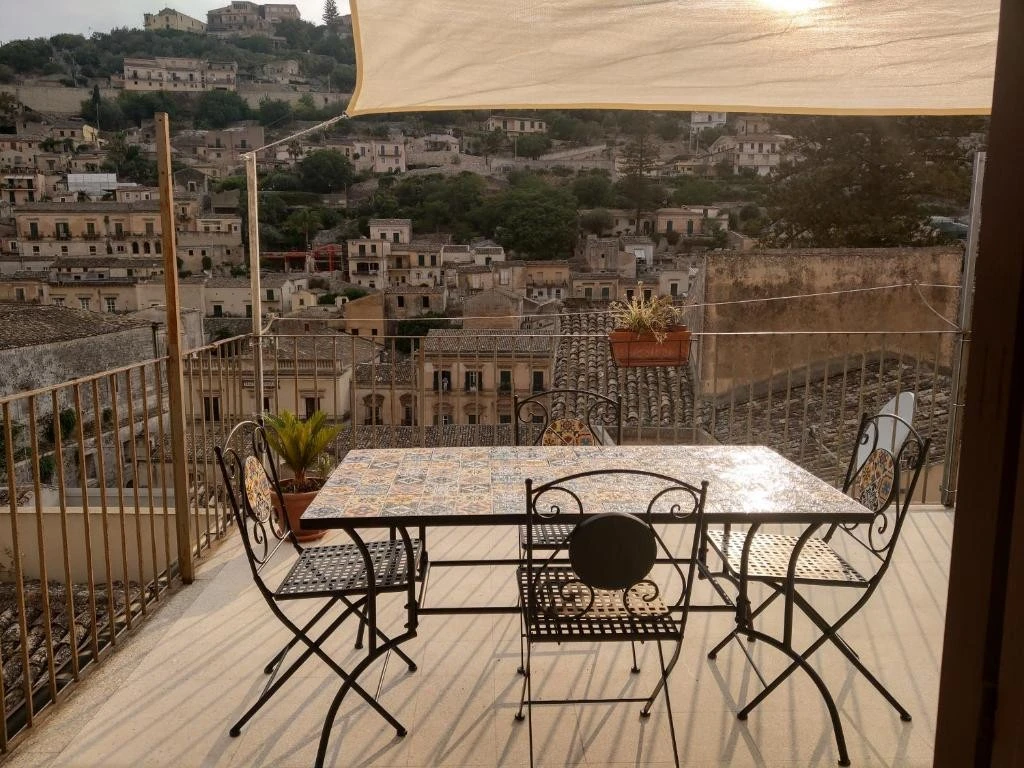 Casa Mavì - Limite Delle Due Matrici-3