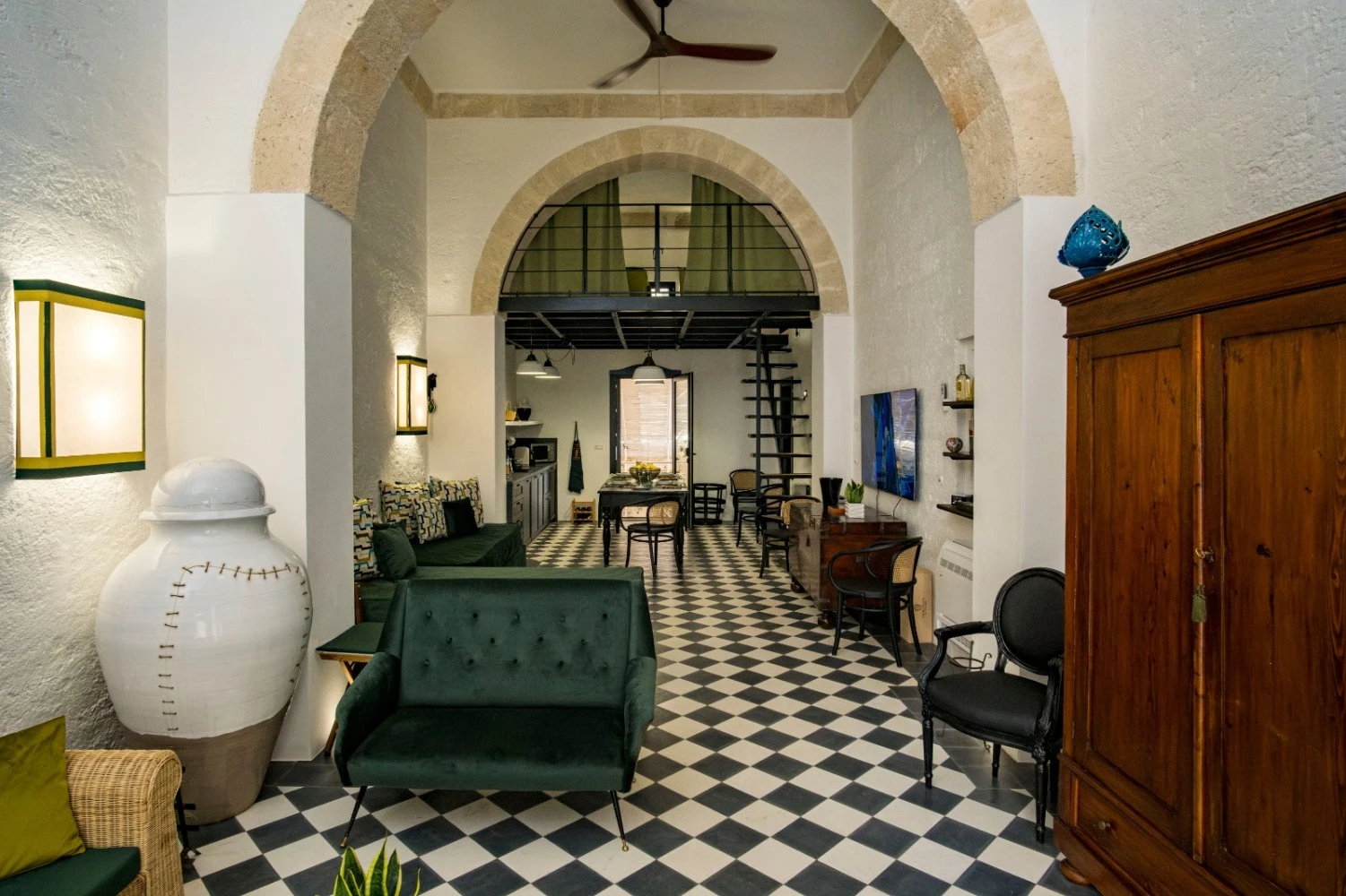 Loft 900-1
