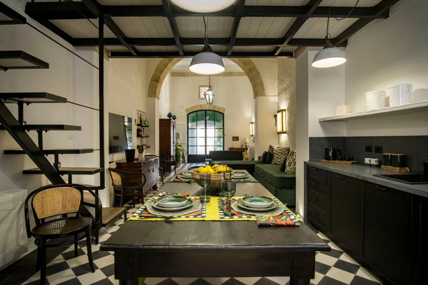 Loft 900-2