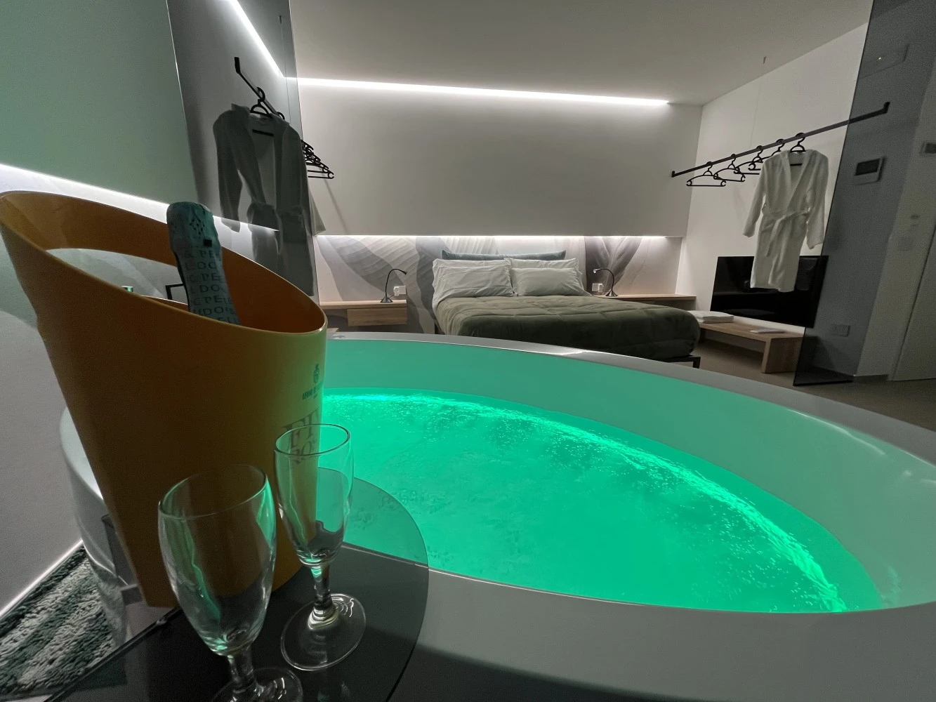 Seacity Suite-1
