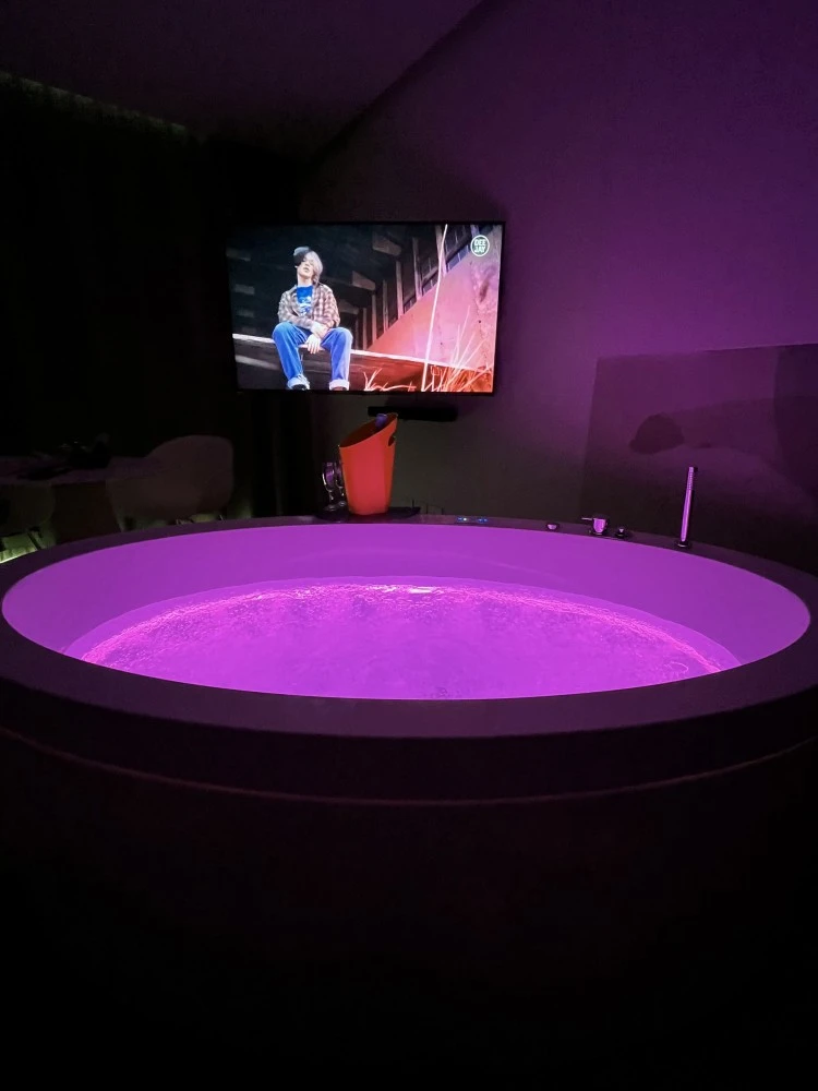 Seacity Suite-3