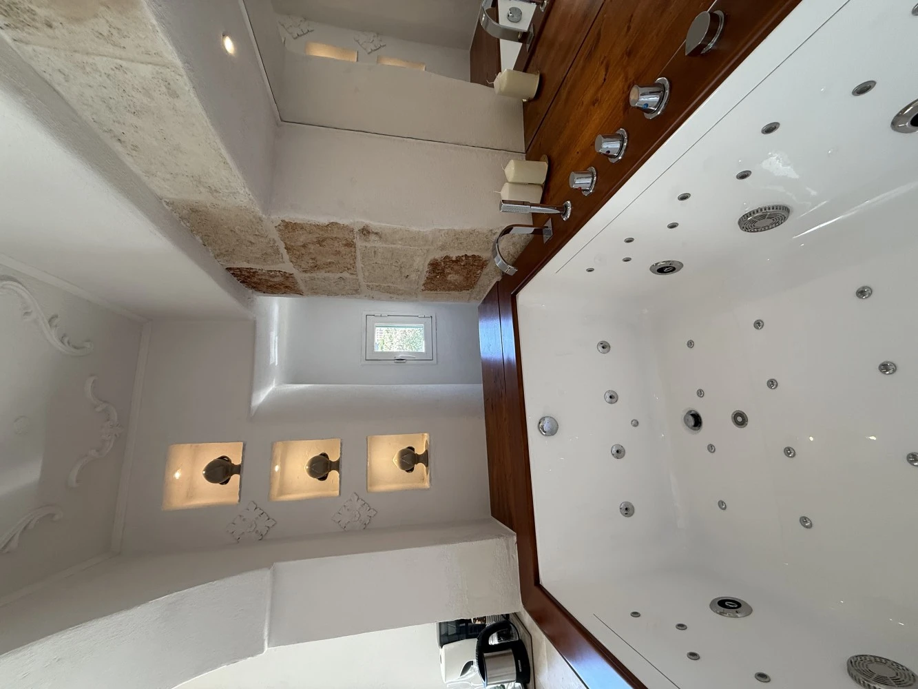 Vittorio Emanuele Charming Suites-2
