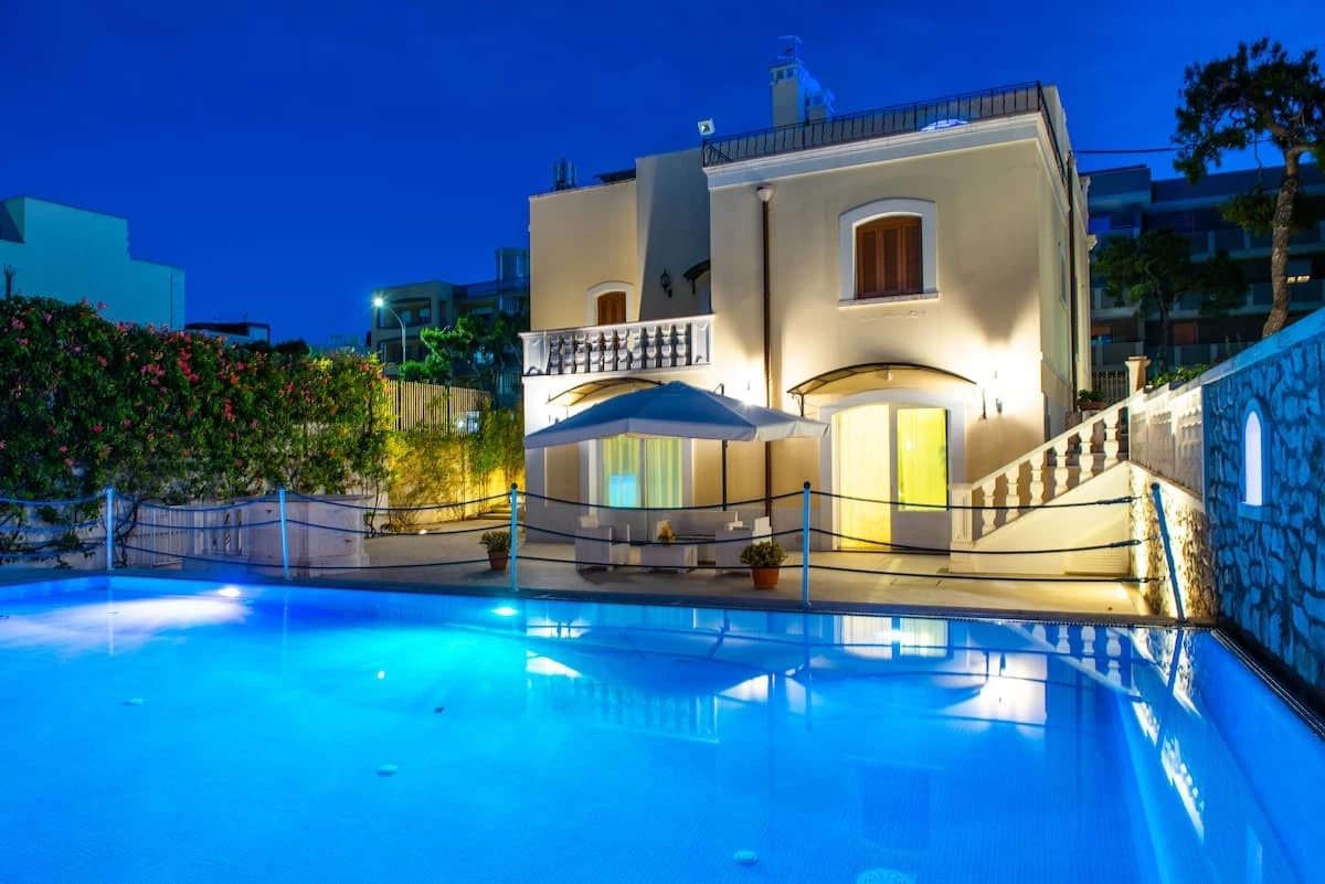 Villa Con Piscina Donna Franca-1
