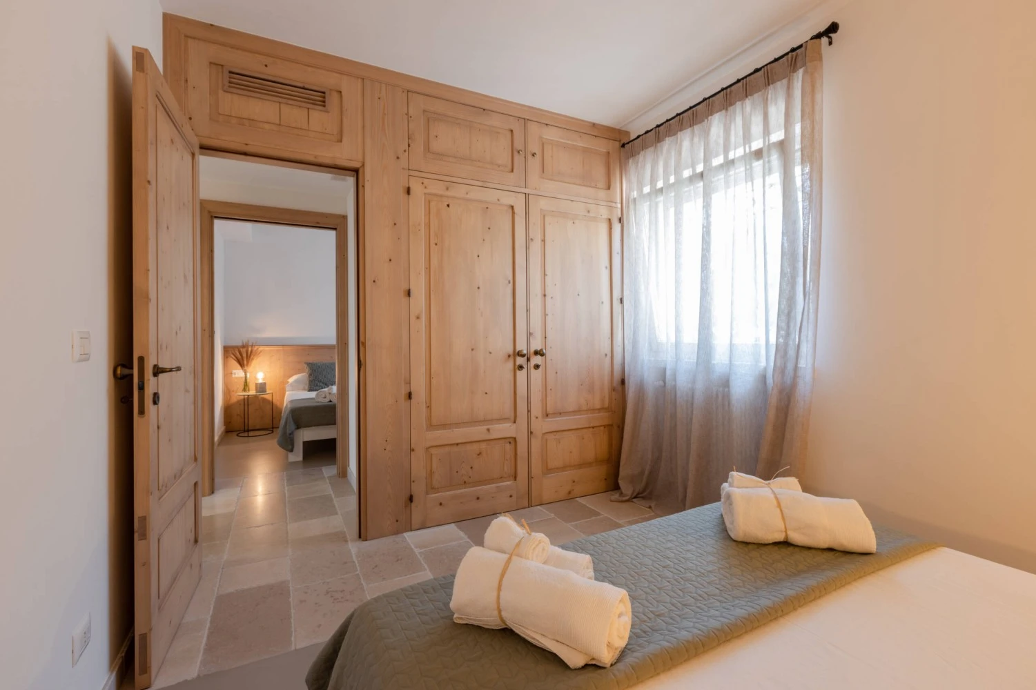 Pietra E Calce With Pool-2