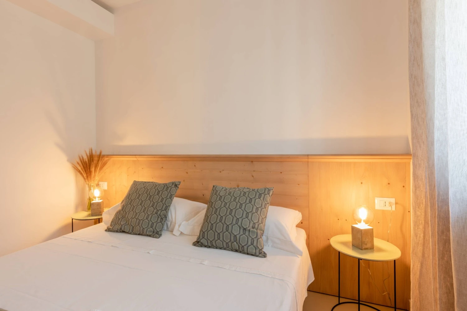 Pietra E Calce With Pool-3