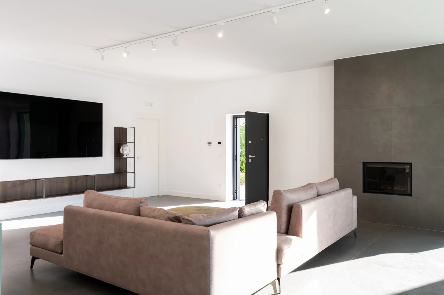 Malolù Luxury Villa-2