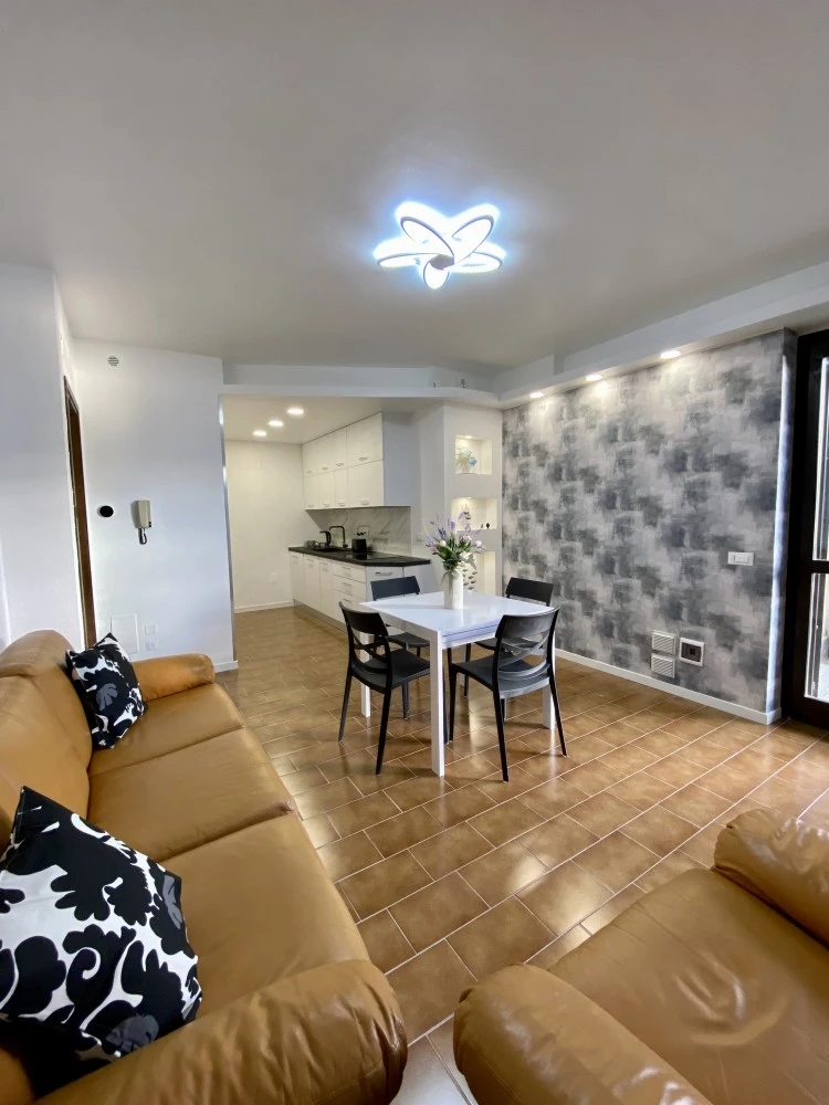 Daisy House-3