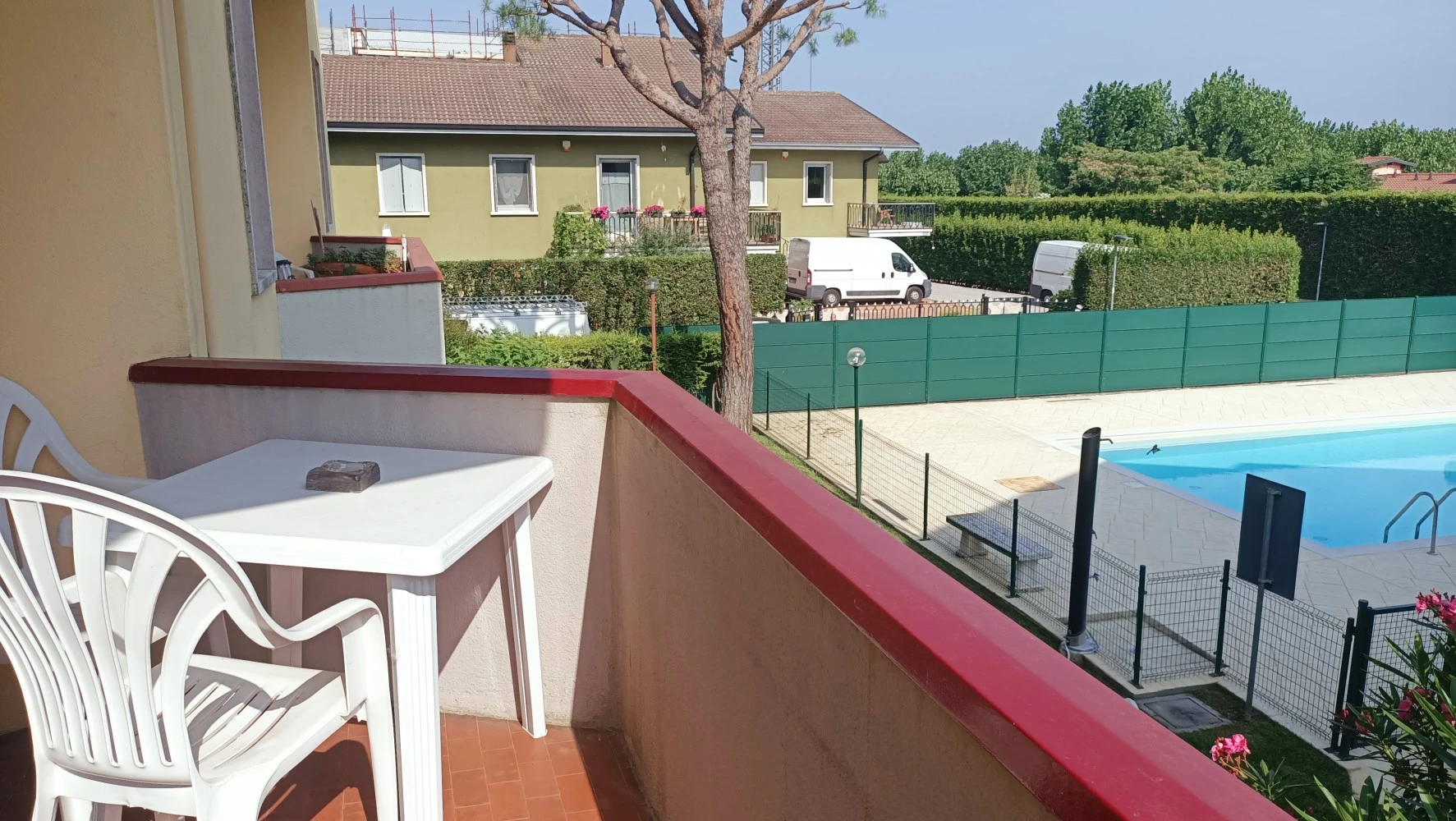 Residence Pool Peschiera Del Garda-5