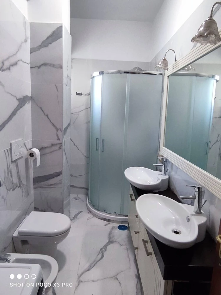 Residenza Regina Margherita, Apud Montes-3