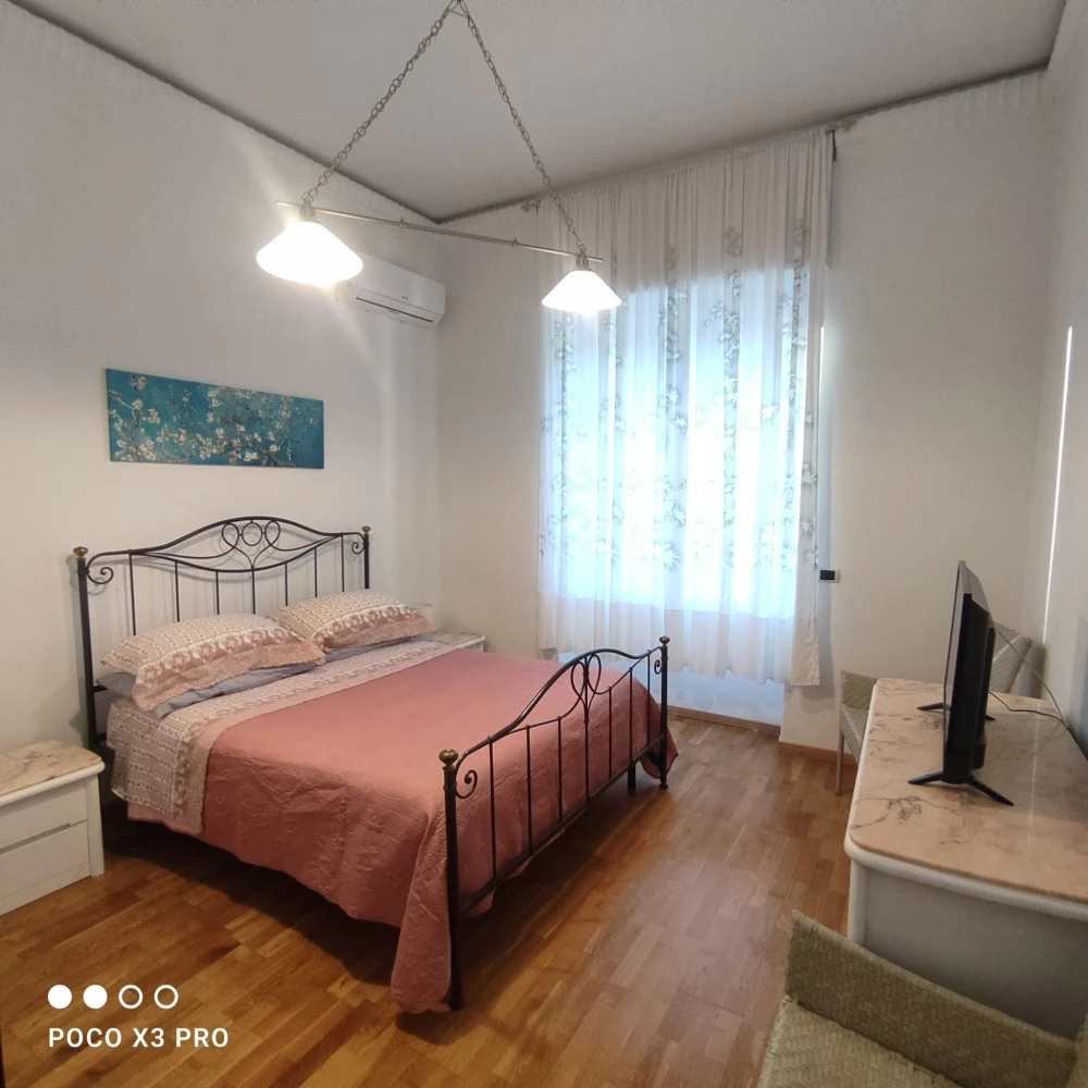 Residenza Regina Margherita, Apud Montes-5
