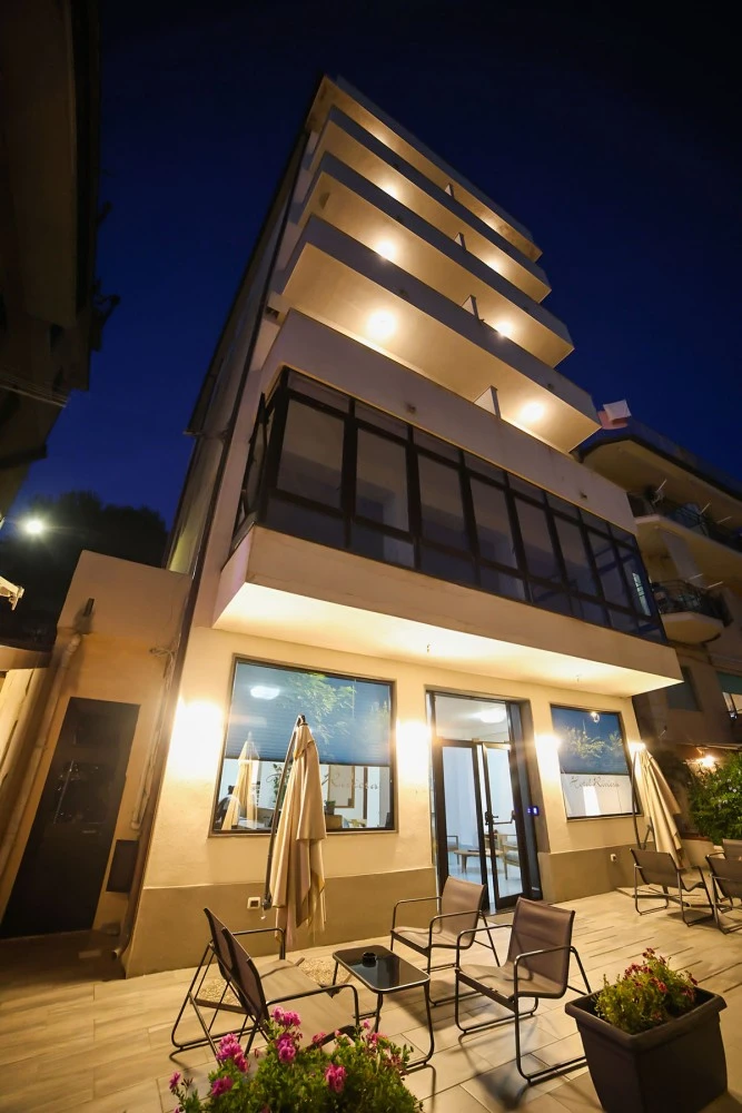 Hotel Riviera-1