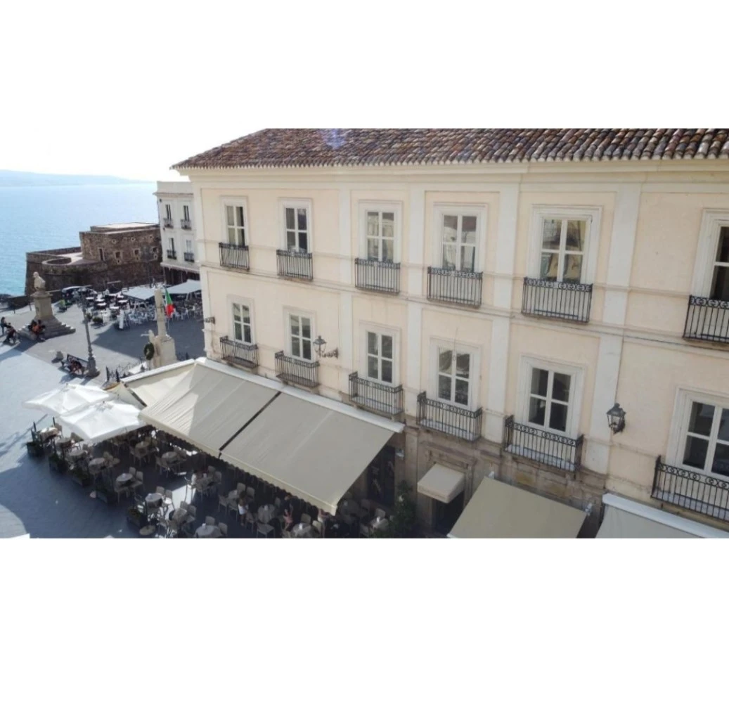 Hotel Della Piazza-5
