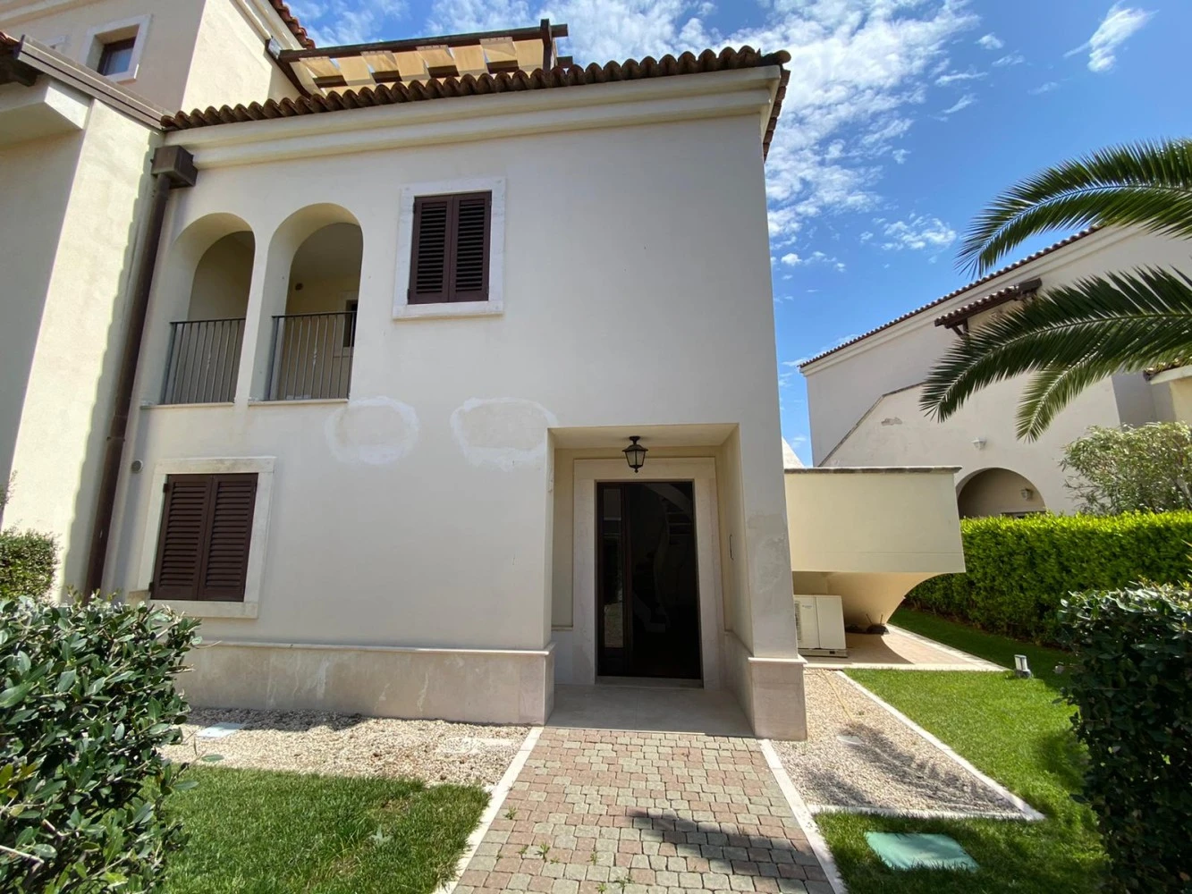 Charming House-3