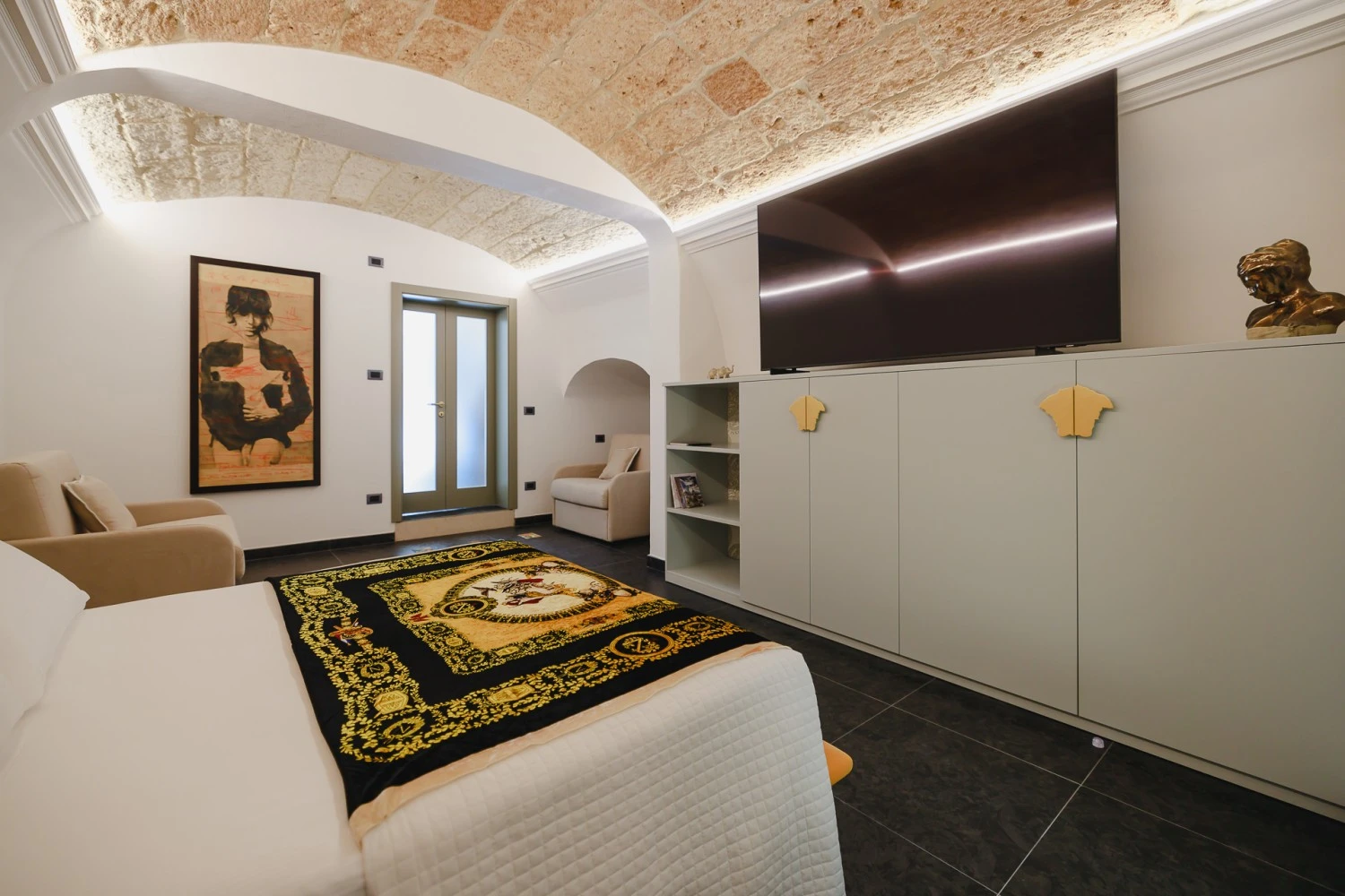 Incentro Domus-1