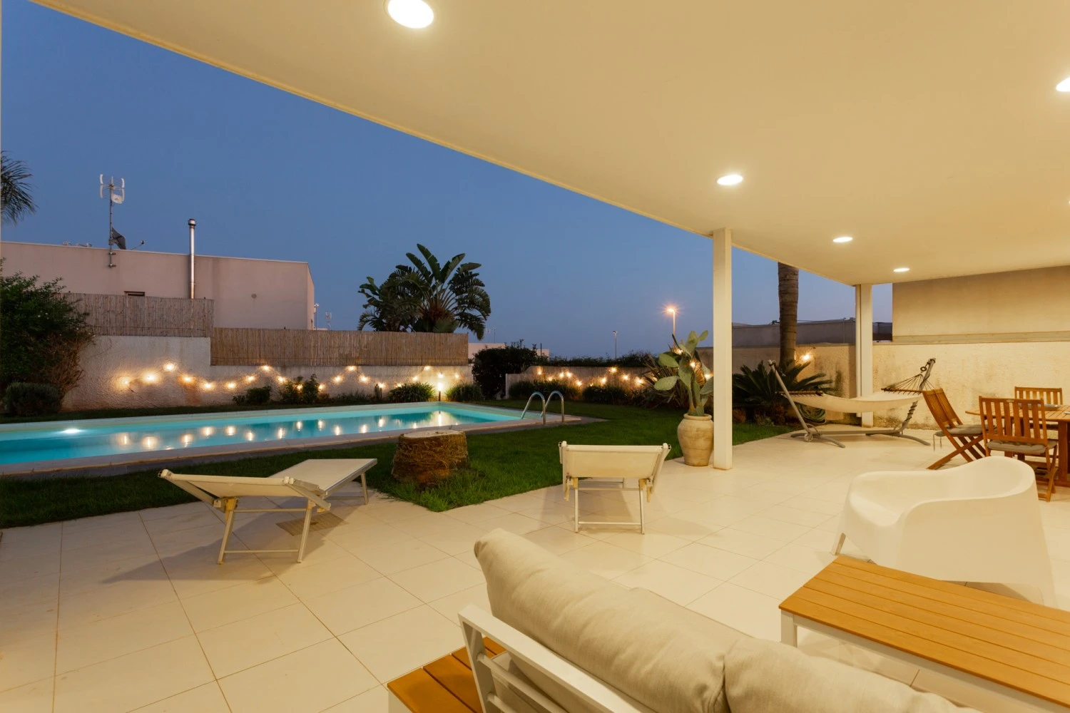Paradise Island Ragusa - PayTourist