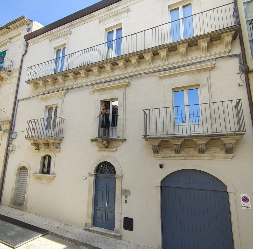 P43 Sicilian Suites-1