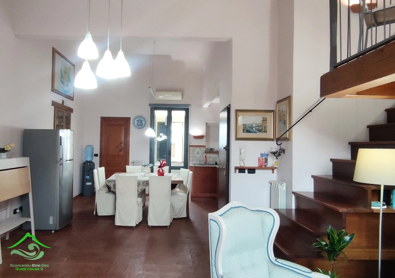 Scariceddu Etna Sea Guest House 2-5