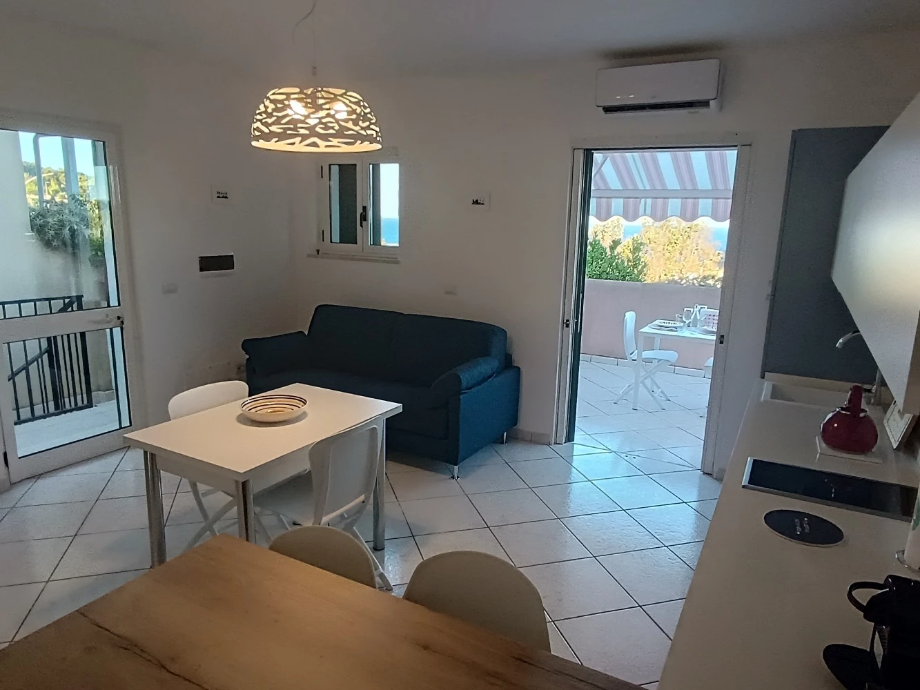 Luce D'oriente, Sea View-3