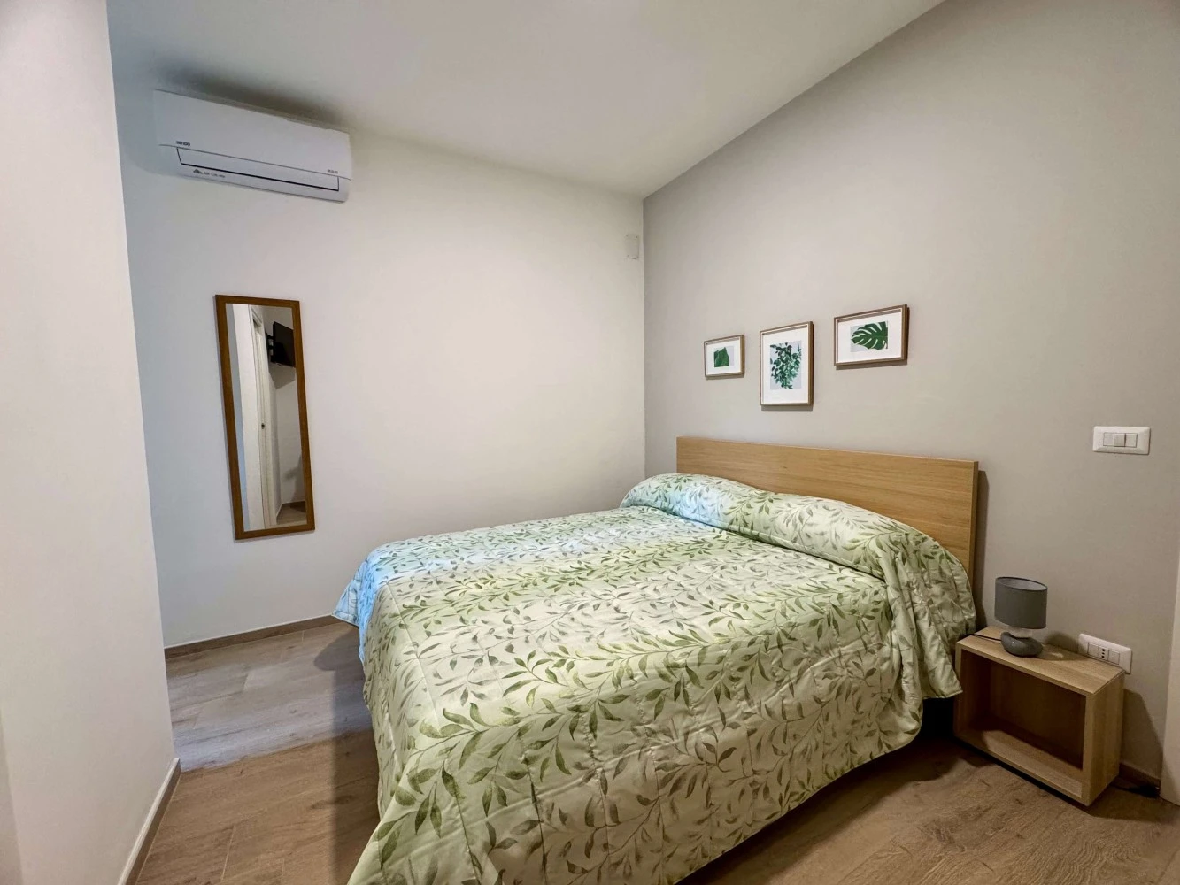 Cassandra Rooms Lt-2