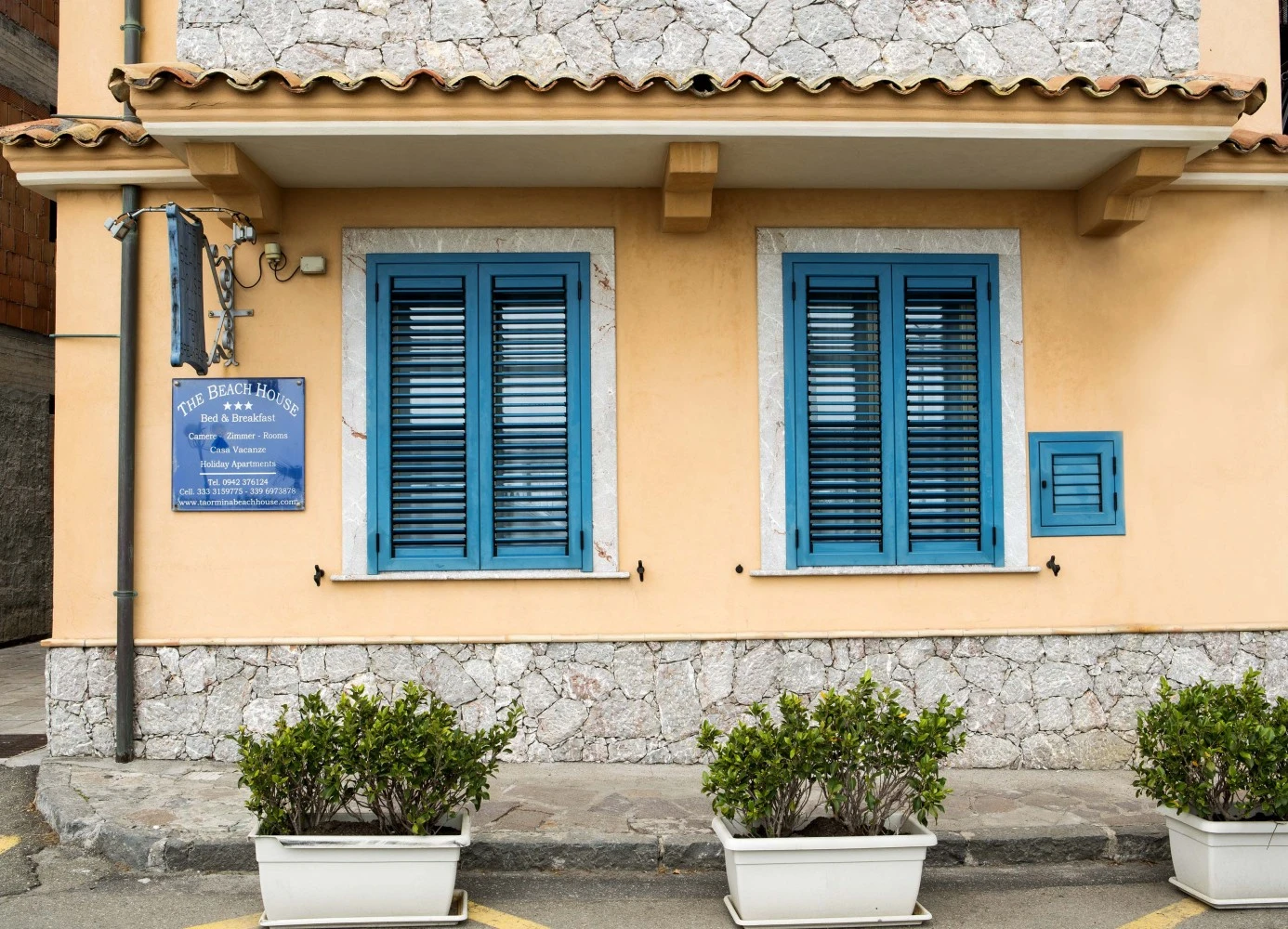 Taormina Beach House-1