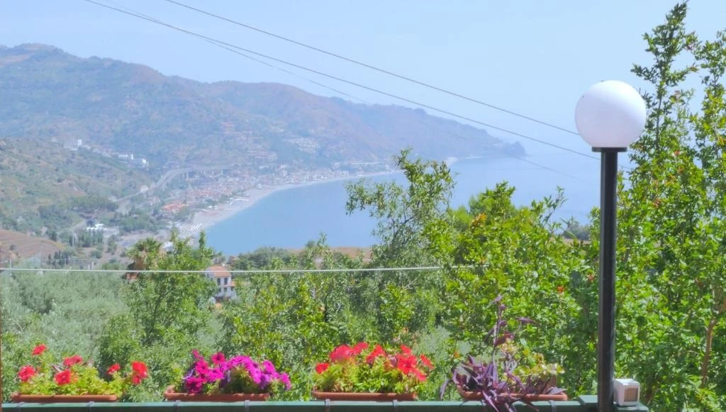 B&b La Via Del Mare-5