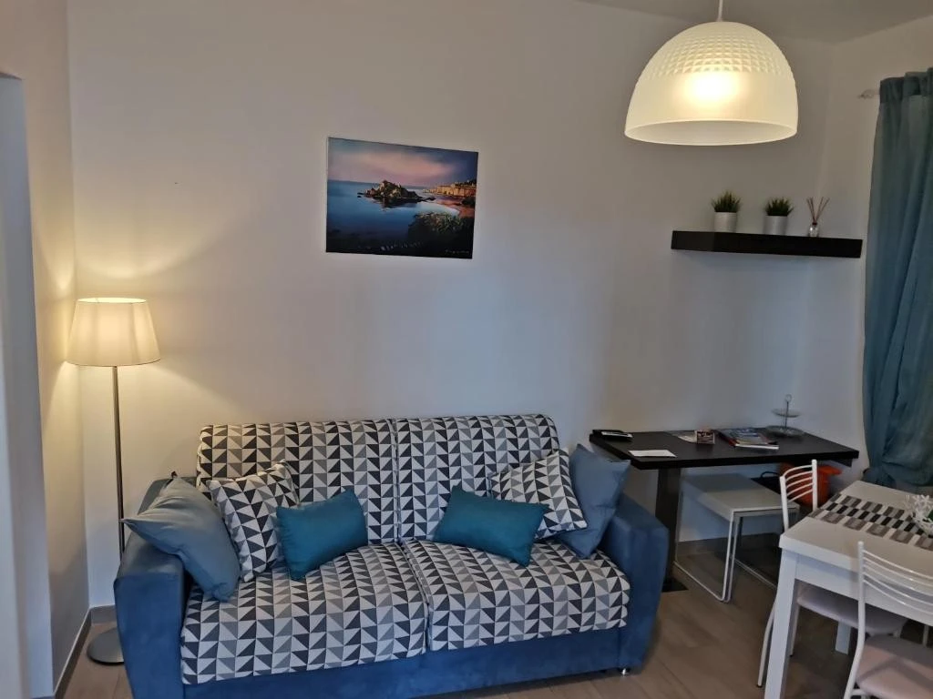 Cartolina Apartment-2