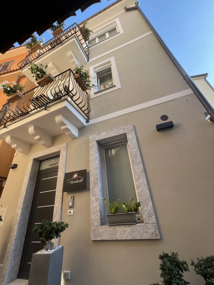 Humboldt Luxury Rooms Taormina-1