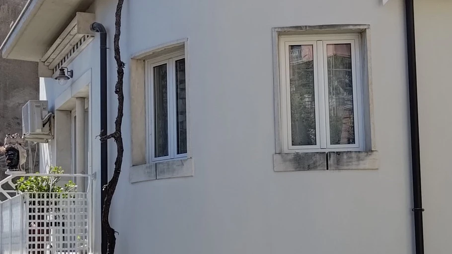 La Petite Maison 2-3