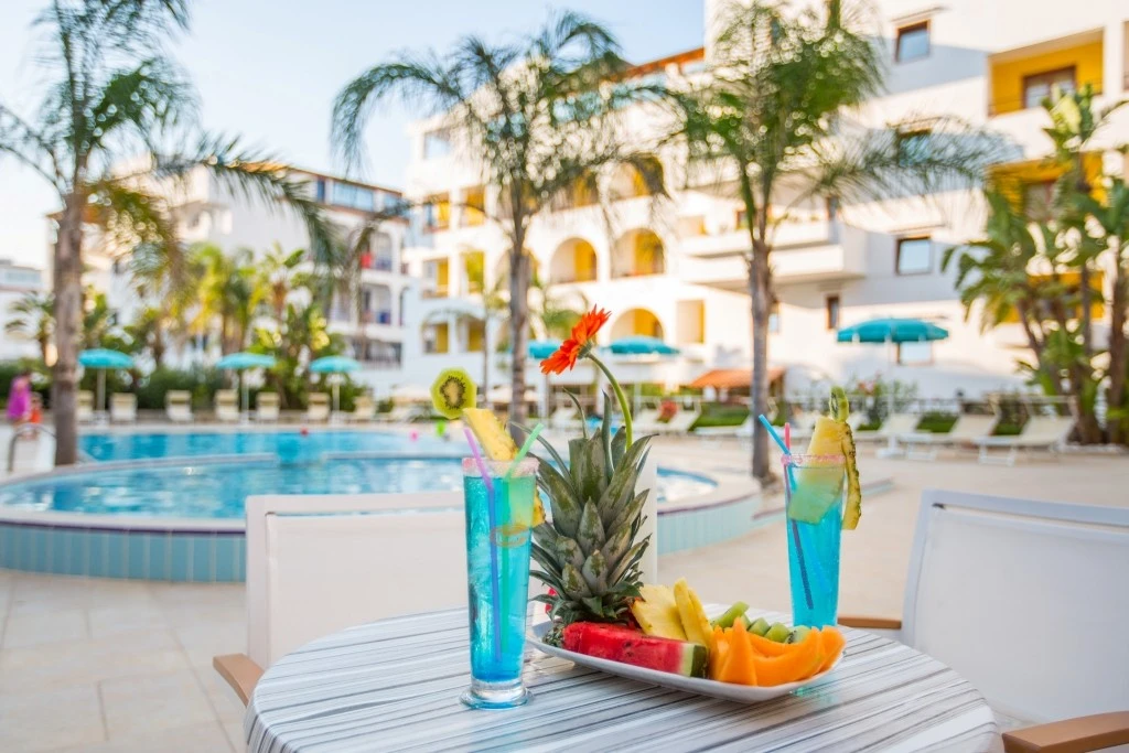 Forte Hotel Con Dipendenza-1