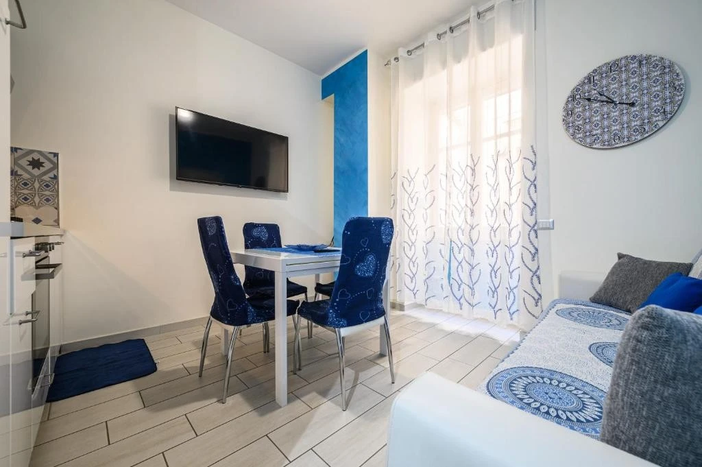 Casa  Luci  D'artista-3